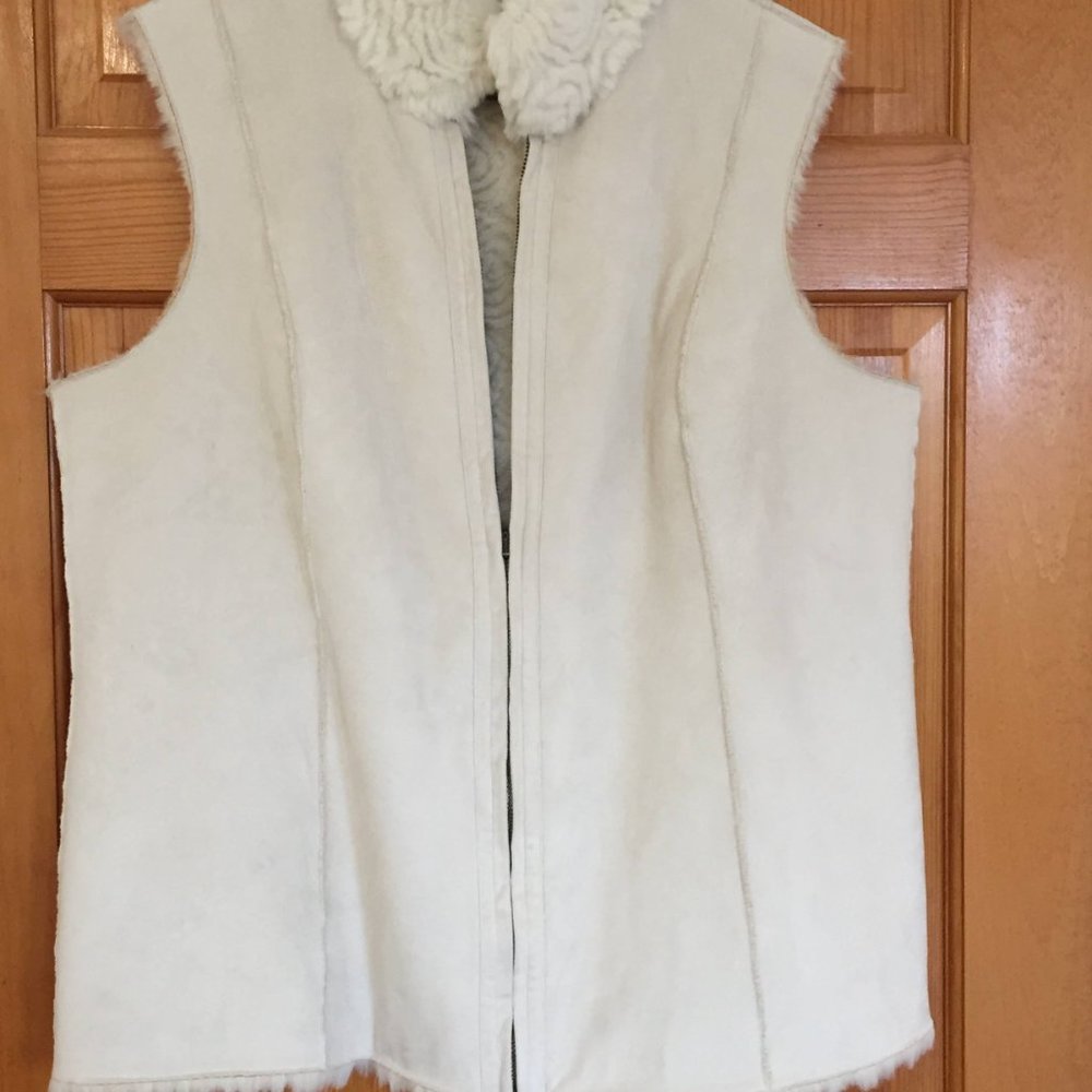 Reversible Vest - Picture 3 of 4